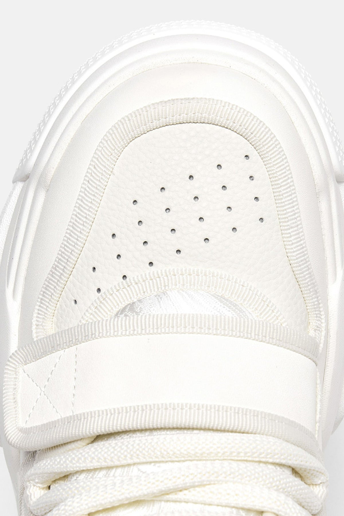 Distort Strap White — construction detail close-up