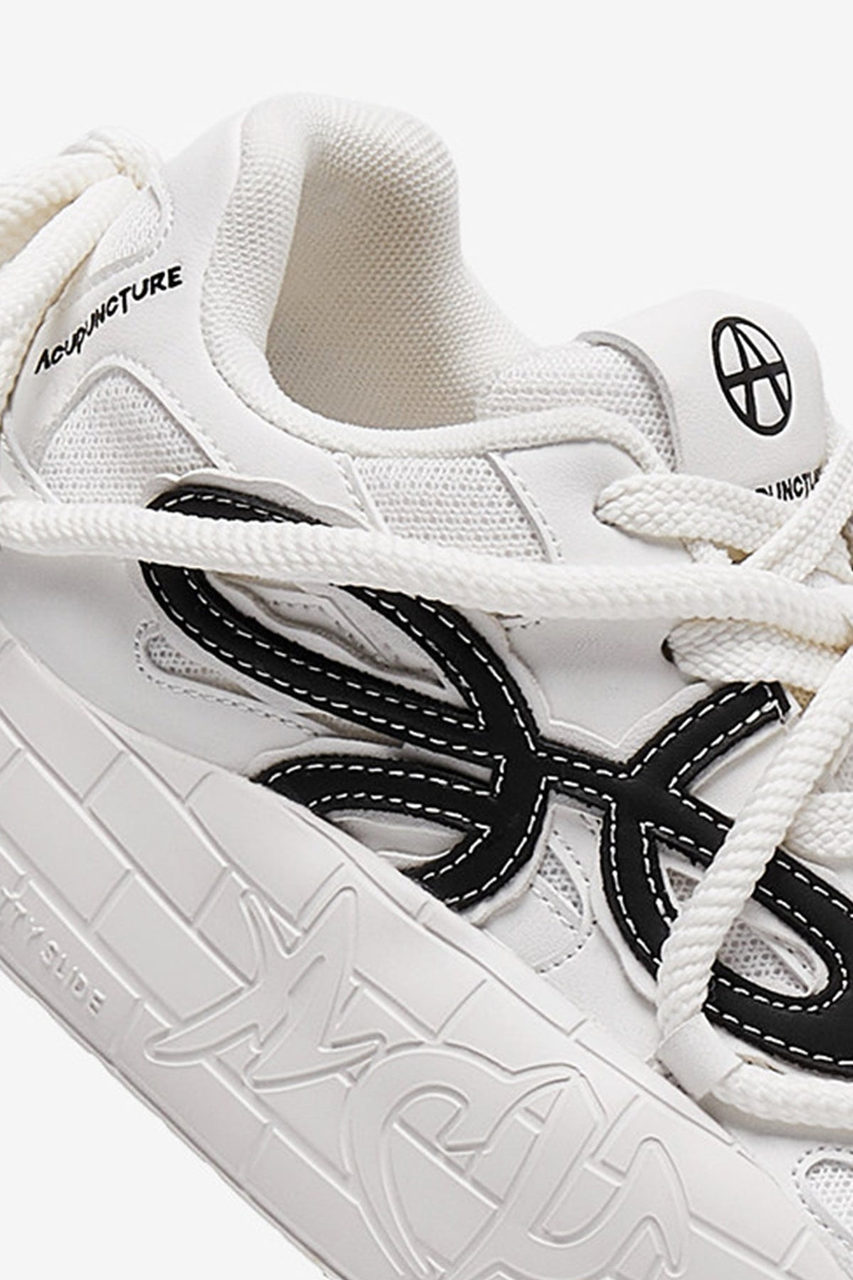 NYU Vulc Entwine White — construction detail close-up