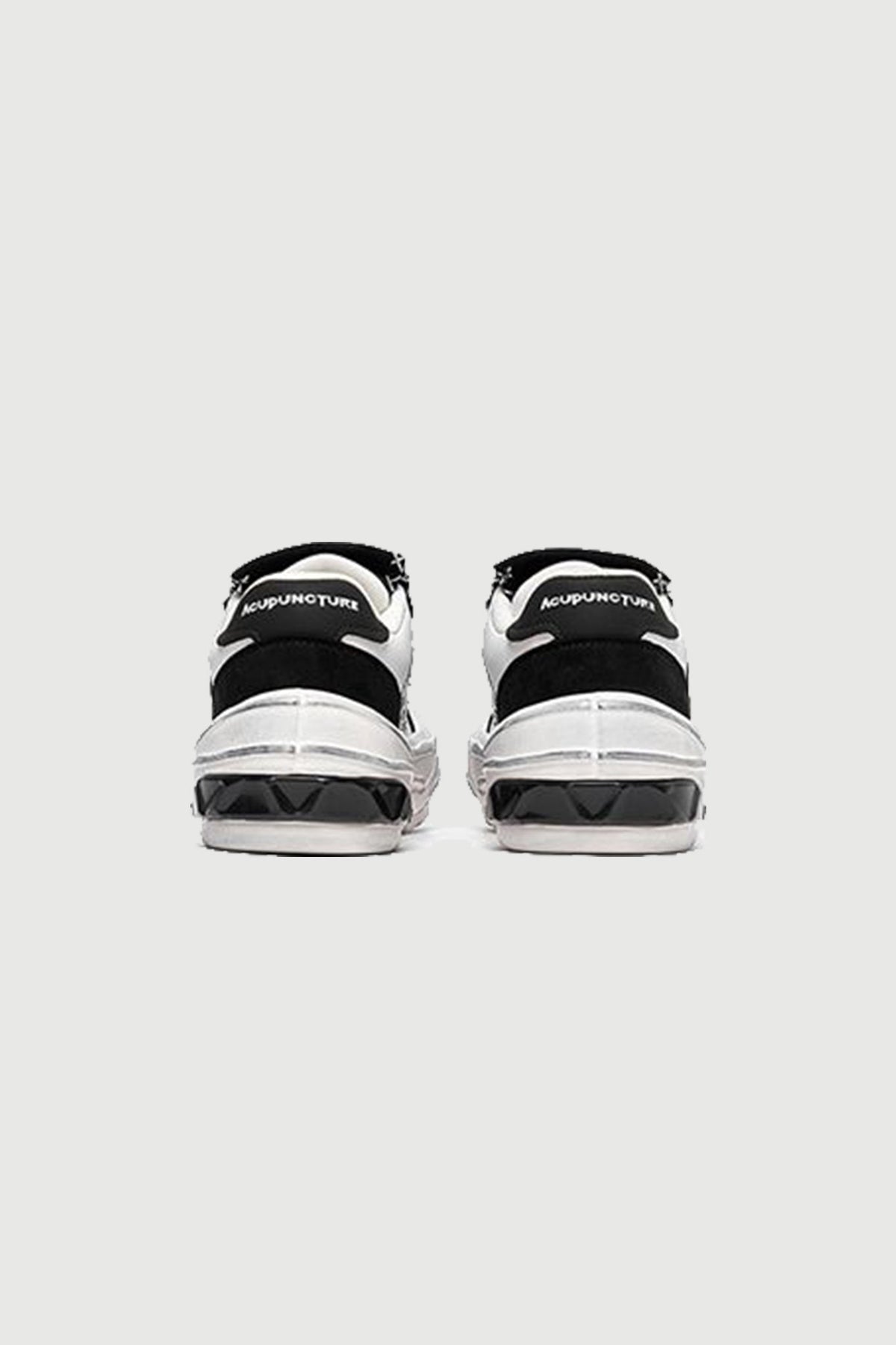 Distort Stitch Black/White — rear