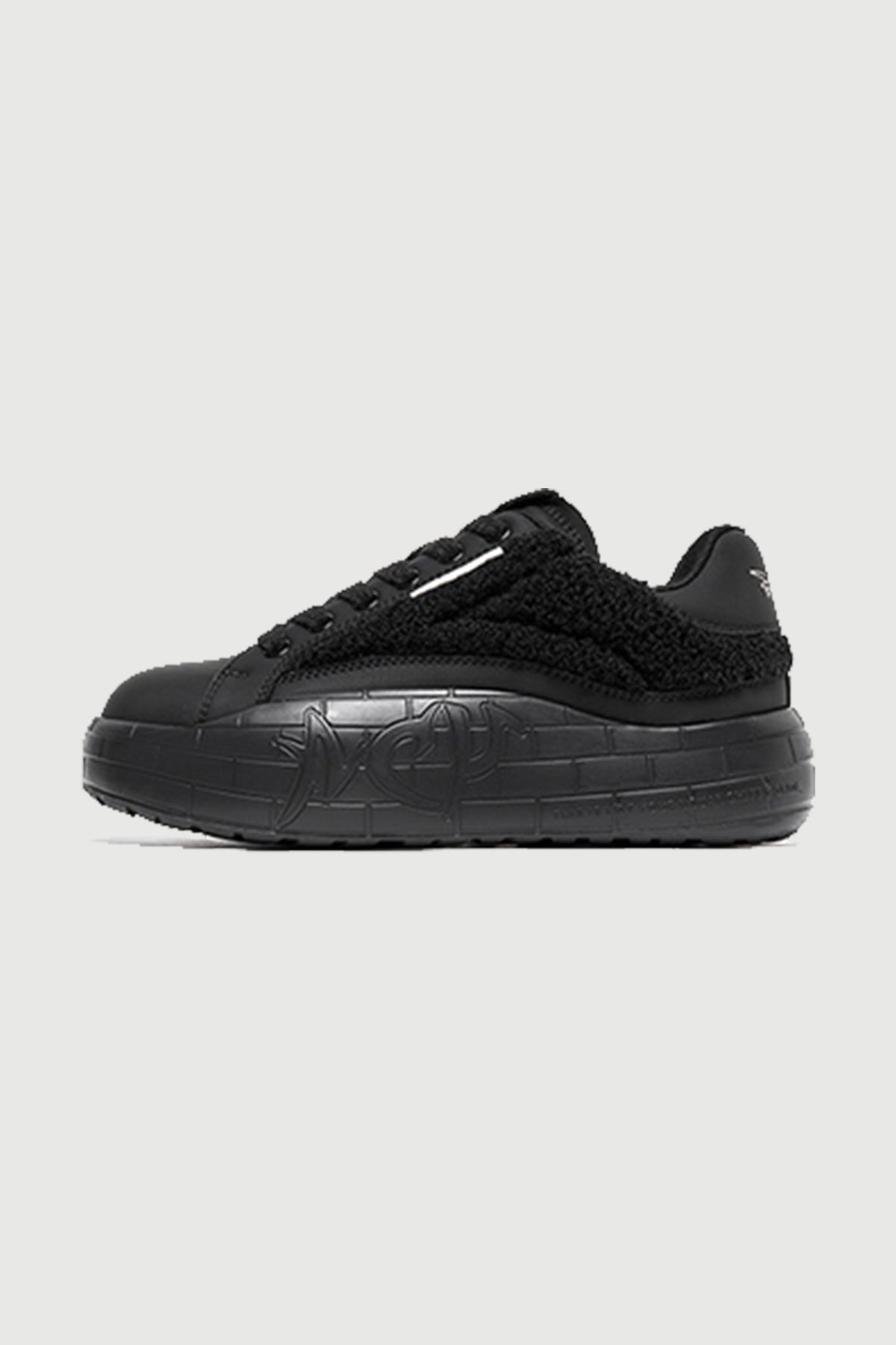 NYU Vulc Fleuri Black — side view