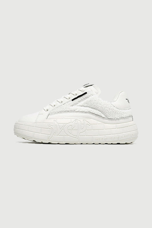 NYU Vulc Fleuri White — side view