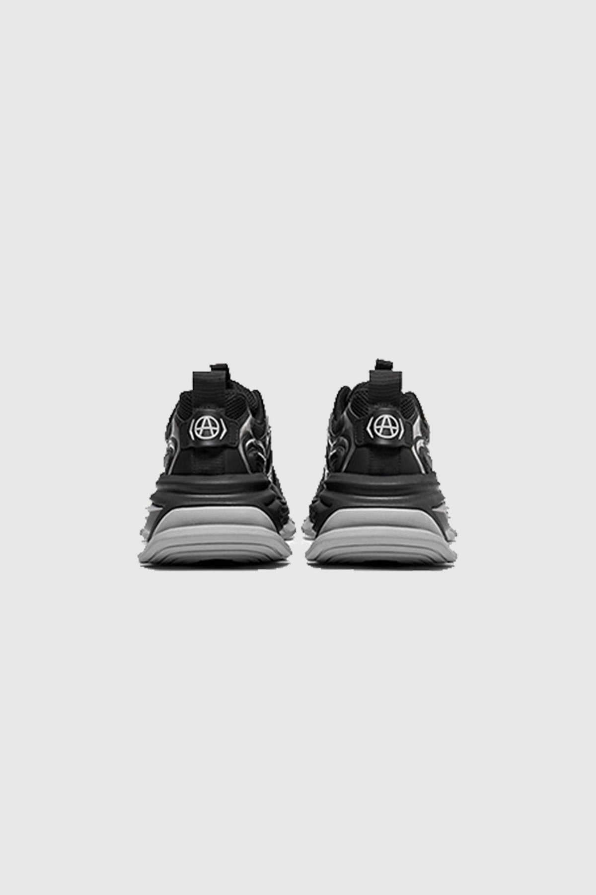 Echo Circuit Black — rear