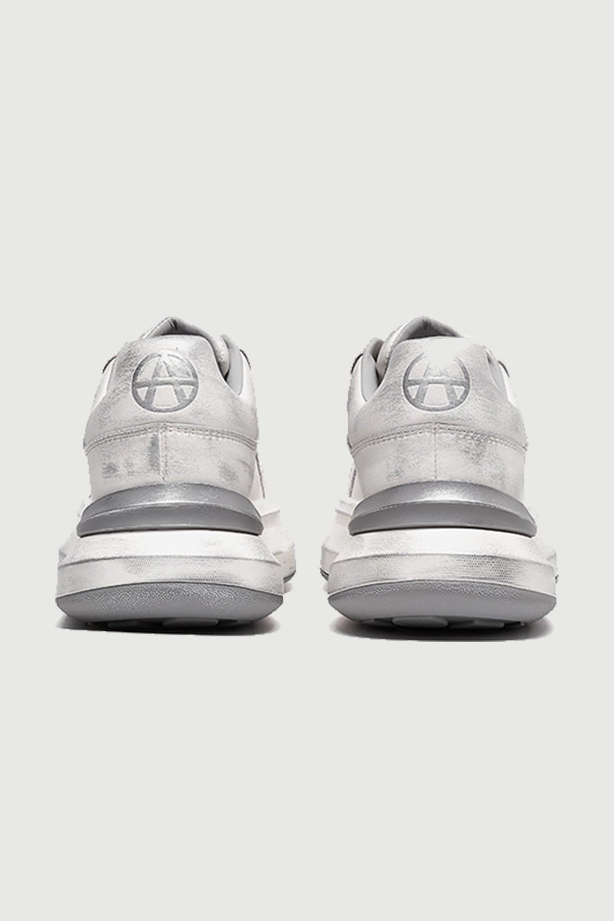 Bass Low Distressed White — rear