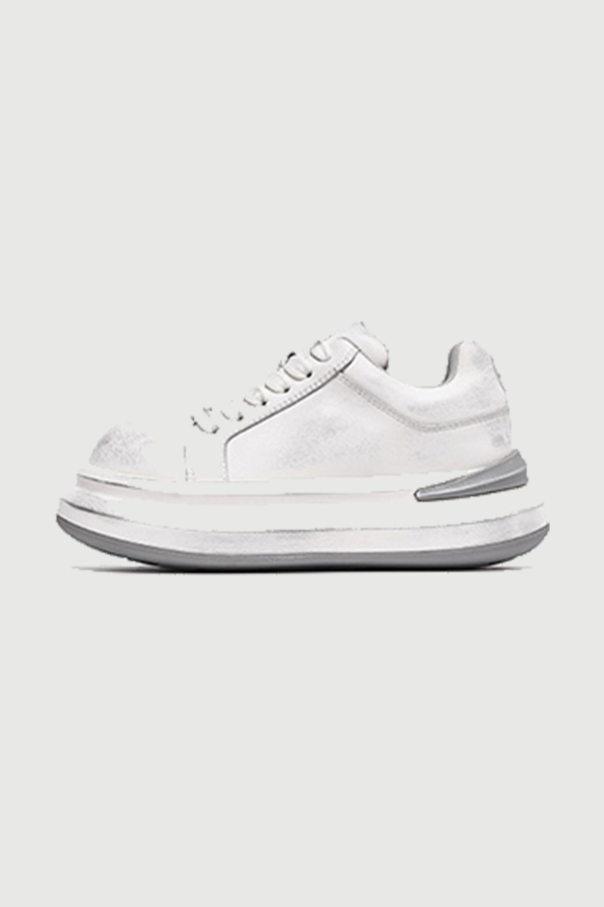 Bass Low Distressed White — side view