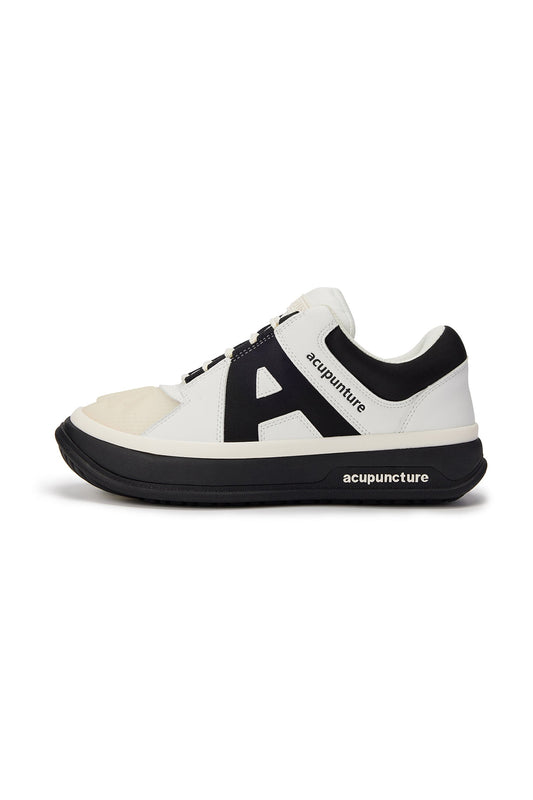 MR. BLUNDER WHITE/BLACK - Acupuncture